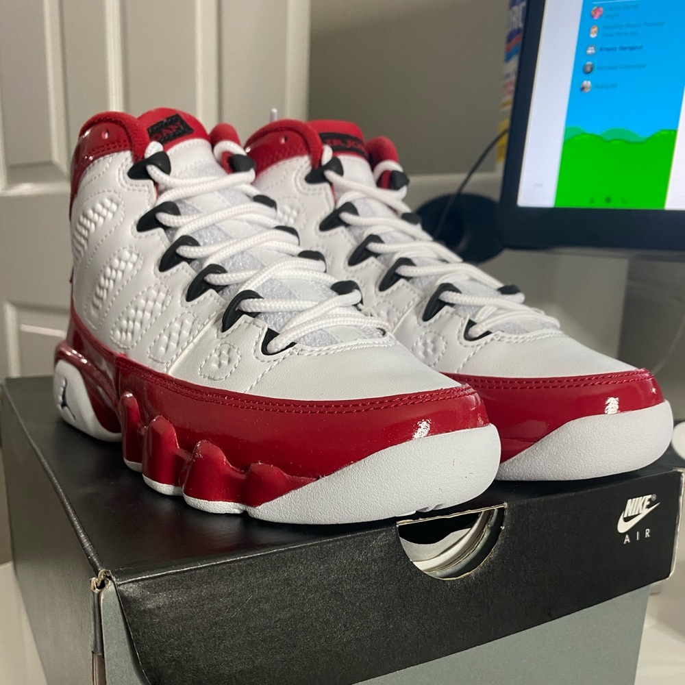 Jordan 9 Retro